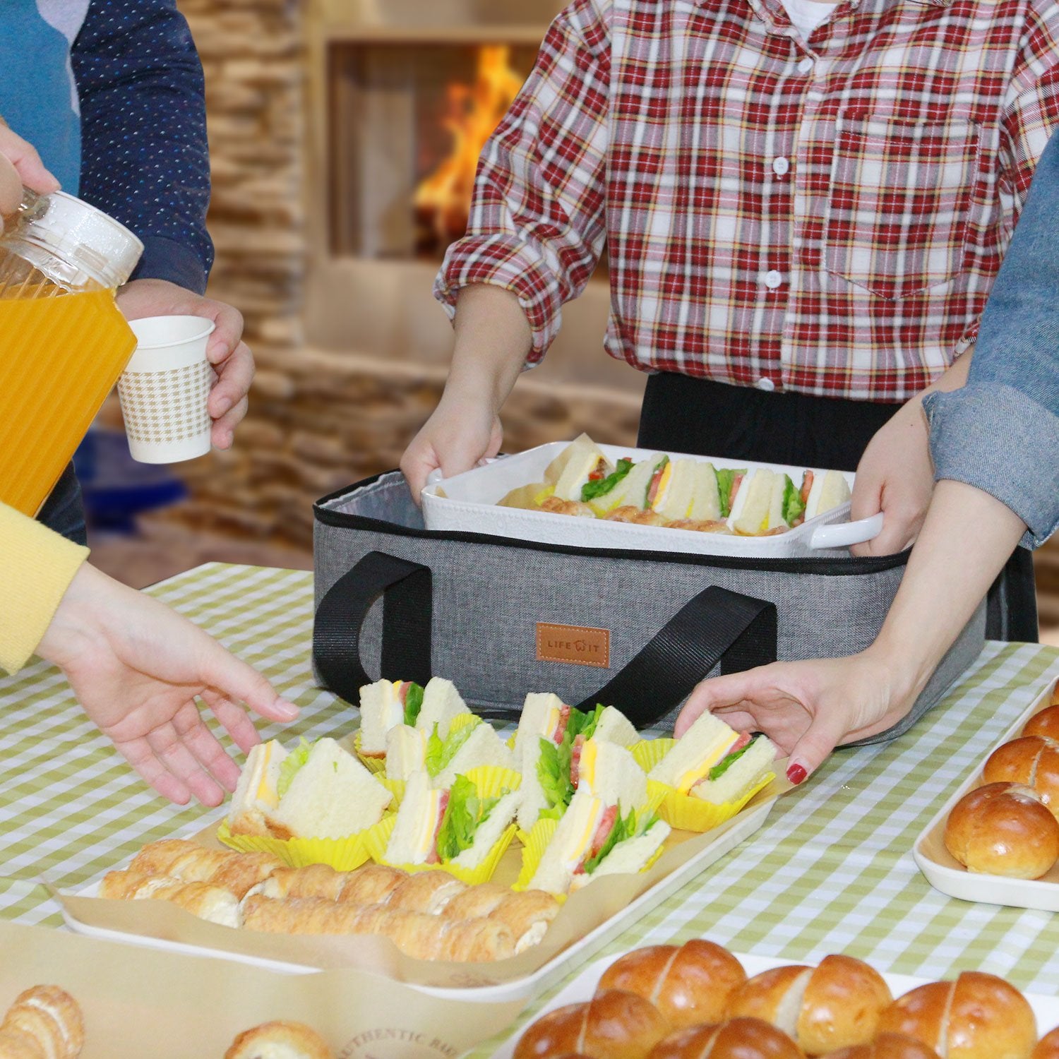 Heated Lunch bag to keep all home cooked meals at the temperature – Lava  Lunch